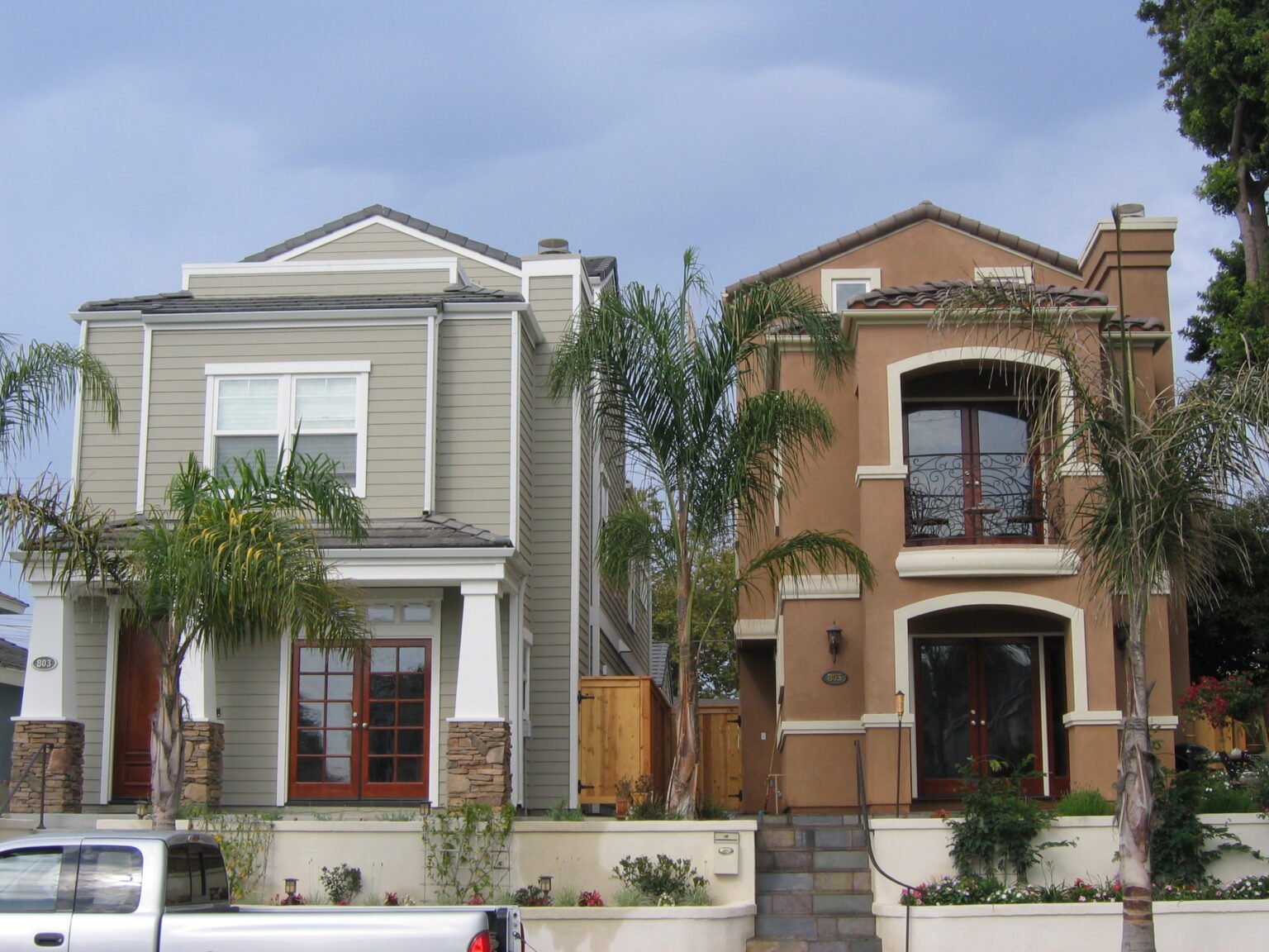 803+805 Delaware Street5